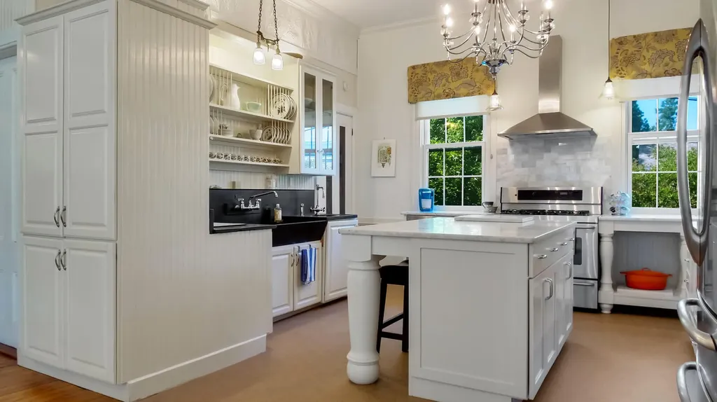 49 Middle Street Hallowell ME 04347