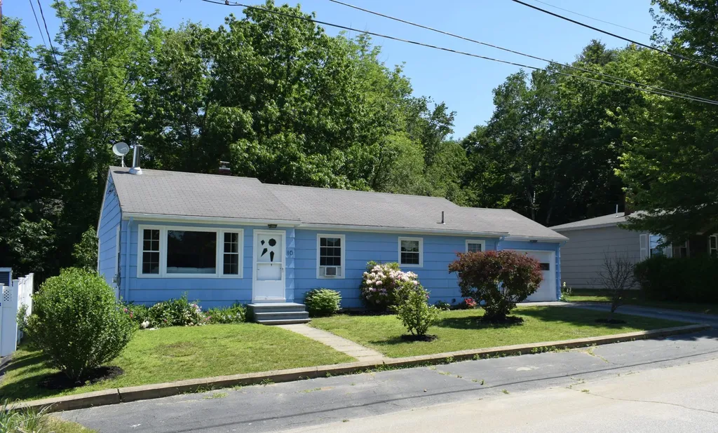 10 Adele Street Lewiston ME 04240