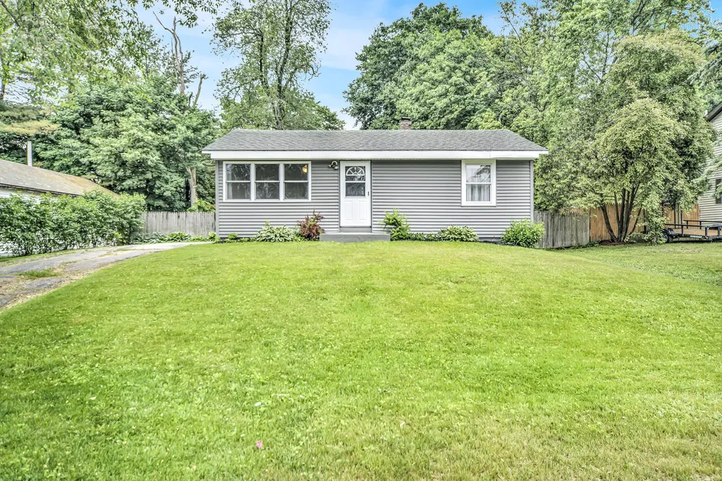 7 Beatley Street Lisbon ME 04250