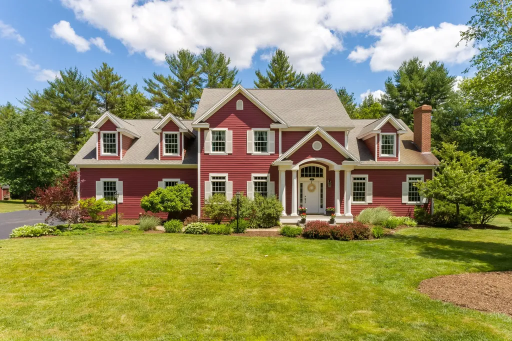 34 Woodhaven Drive Lewiston ME 04240