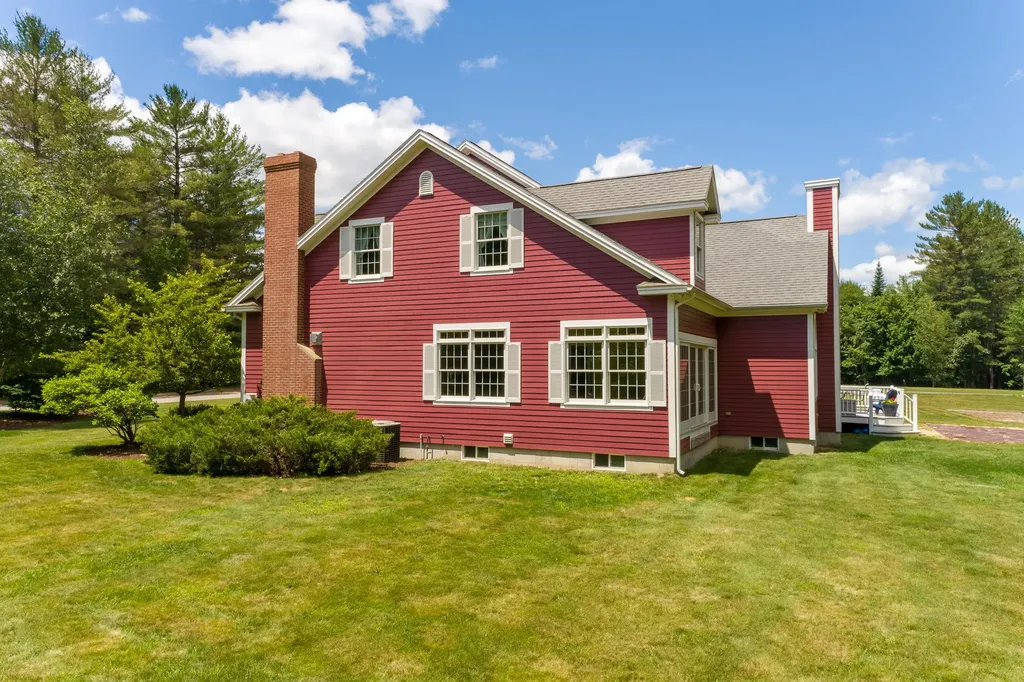 34 Woodhaven Drive Lewiston ME 04240