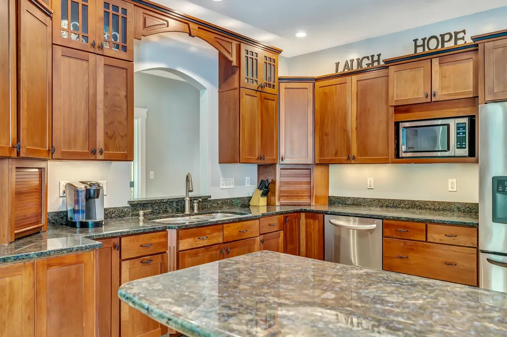 34 Woodhaven Drive Lewiston ME 04240