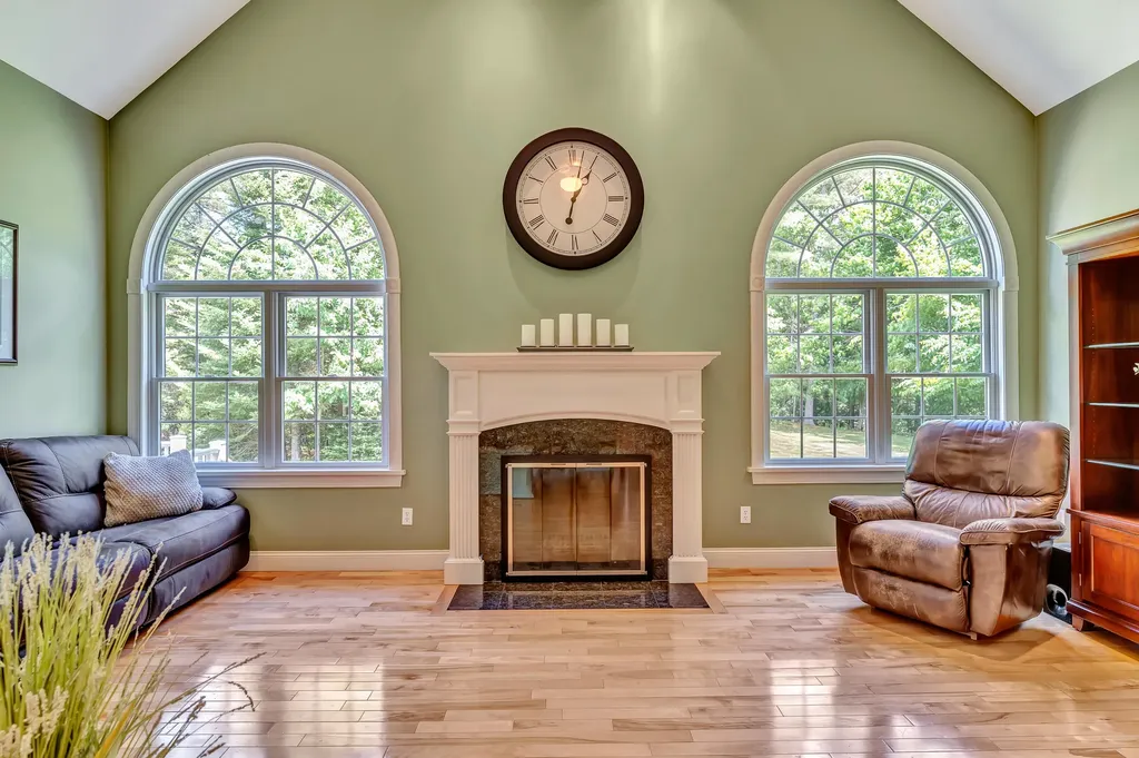 34 Woodhaven Drive Lewiston ME 04240