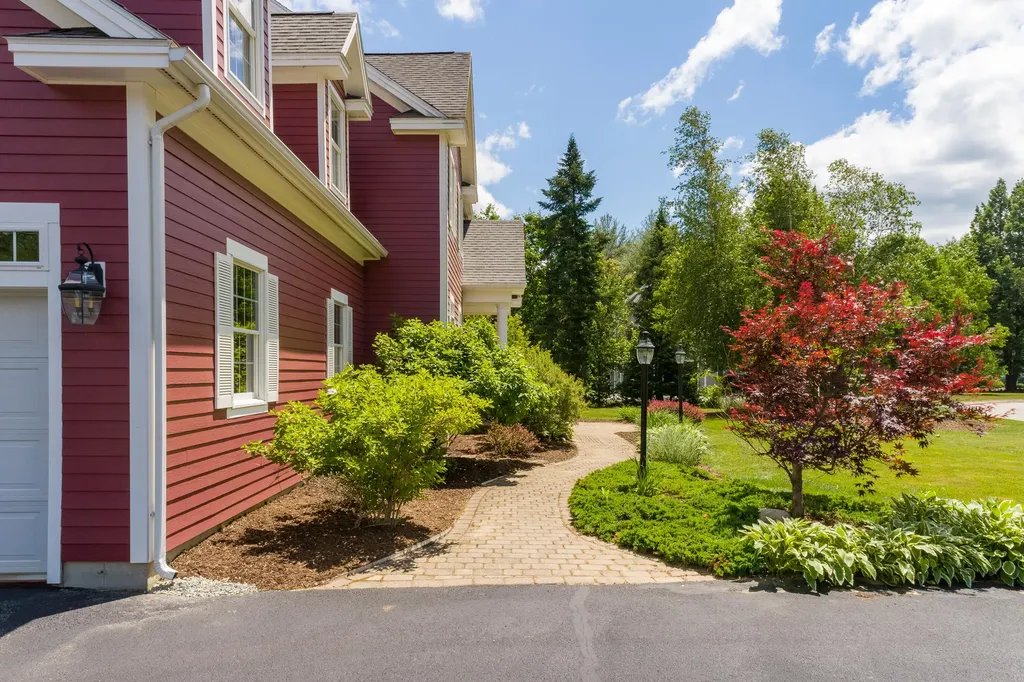 34 Woodhaven Drive Lewiston ME 04240