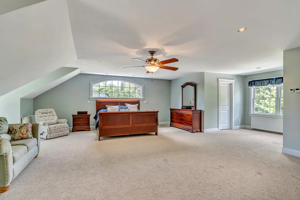 34 Woodhaven Drive Lewiston ME 04240