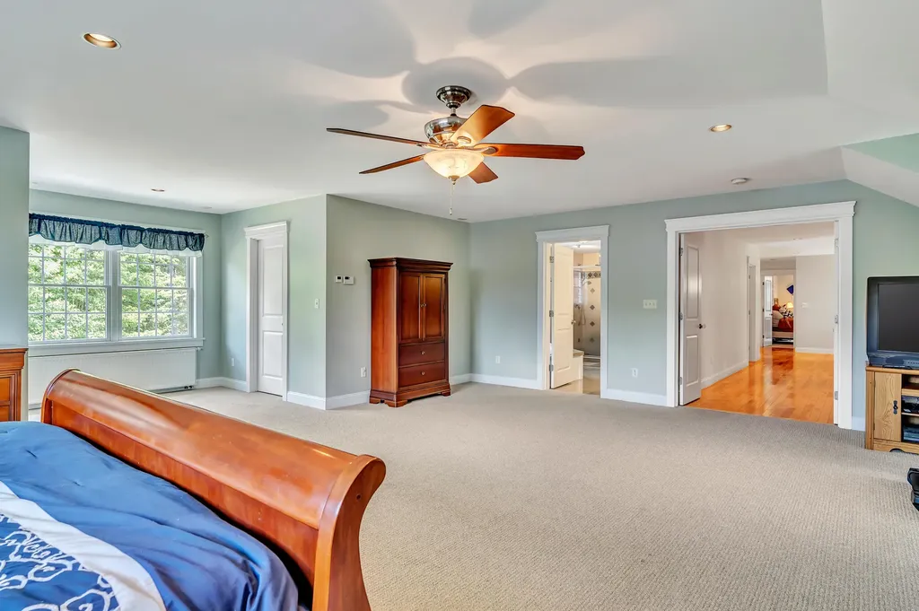 34 Woodhaven Drive Lewiston ME 04240