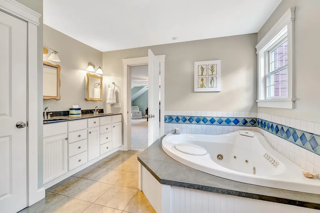 34 Woodhaven Drive Lewiston ME 04240