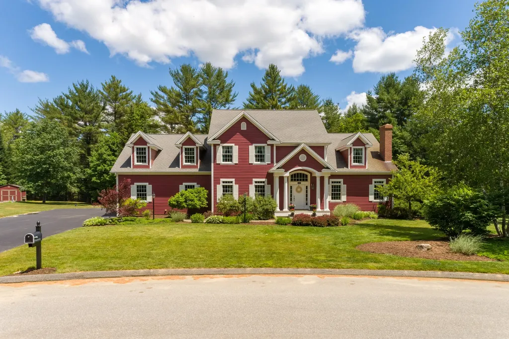 34 Woodhaven Drive Lewiston ME 04240