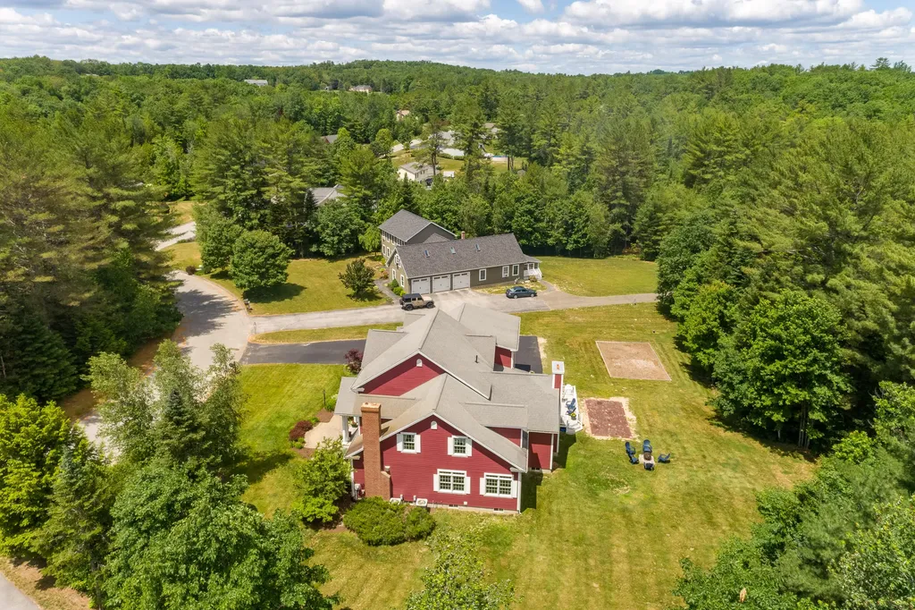 34 Woodhaven Drive Lewiston ME 04240