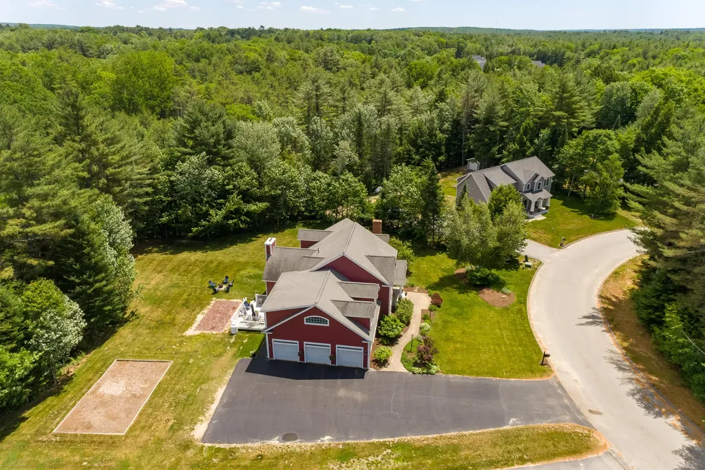 34 Woodhaven Drive Lewiston ME 04240