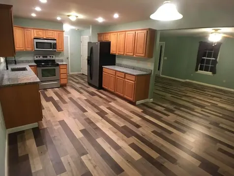 33 Ridgeview Drive Thomaston ME 04861