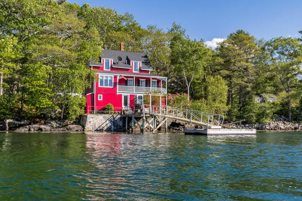 61 Paradise Point Road Boothbay ME 04544