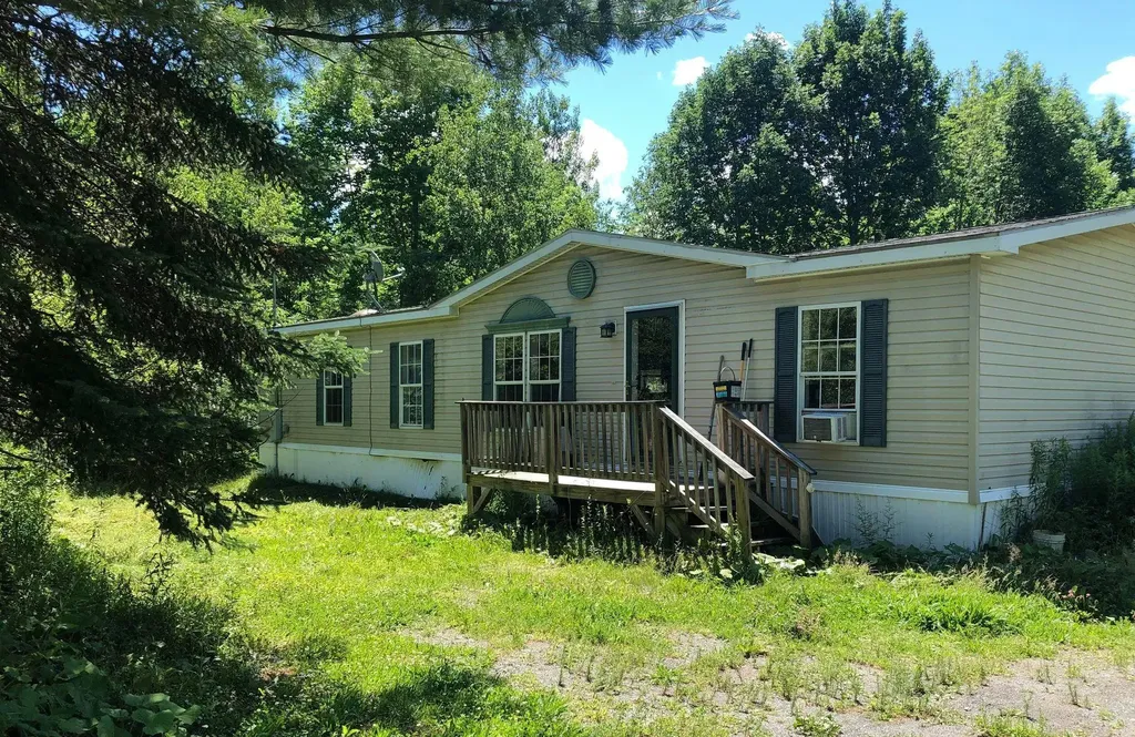 315 Water Street Guilford ME 04443
