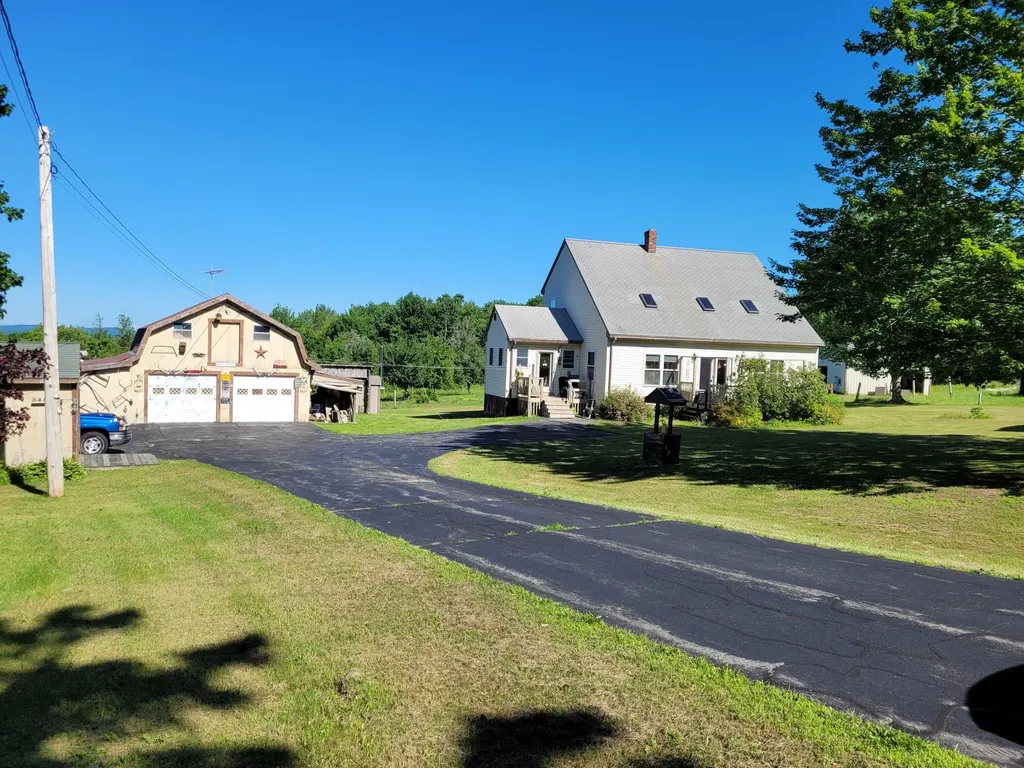 1185 Battle Ridge Road Clinton ME 04927