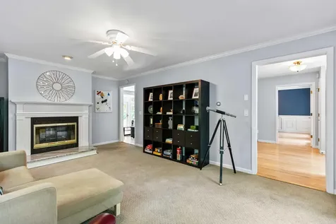 10 Robin Lane Falmouth ME 04105