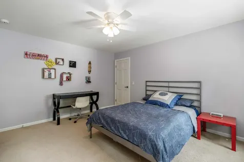 10 Robin Lane Falmouth ME 04105