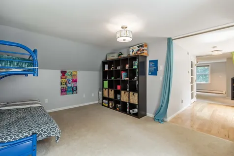 10 Robin Lane Falmouth ME 04105