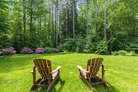 10 Robin Lane Falmouth ME 04105