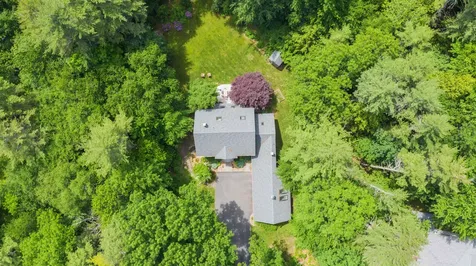 10 Robin Lane Falmouth ME 04105