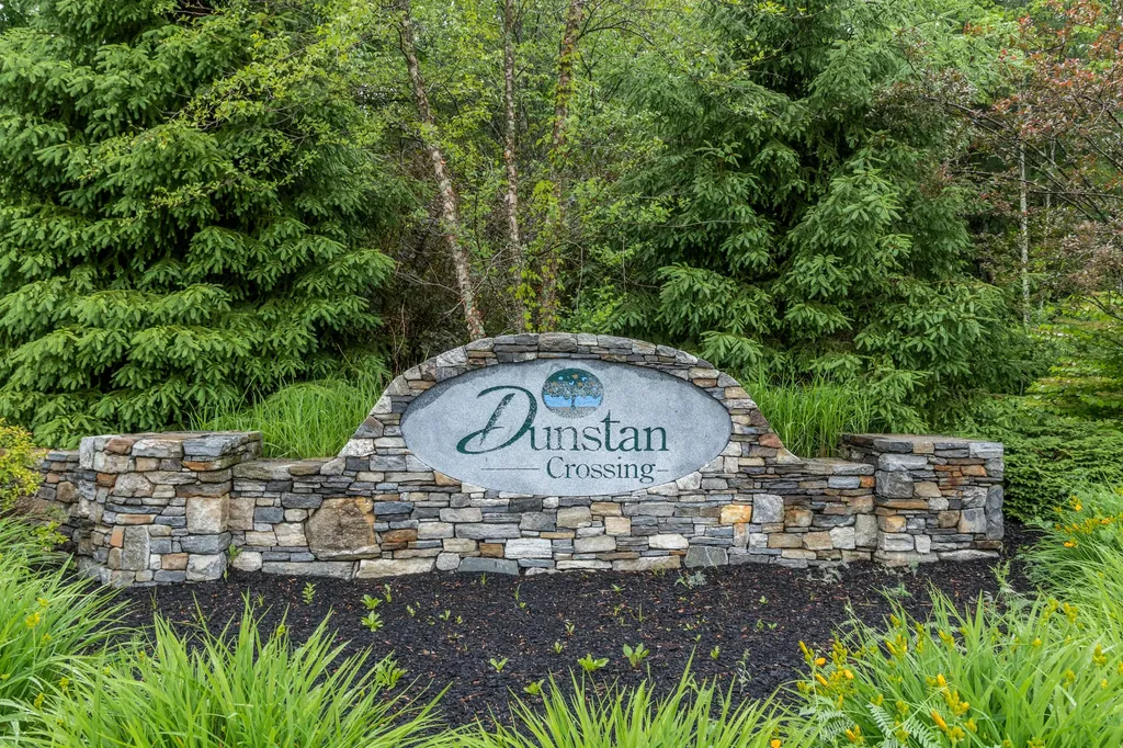 18 Mccann Way Scarborough ME 04074