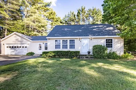 8 Spruce Drive Gray ME 04039