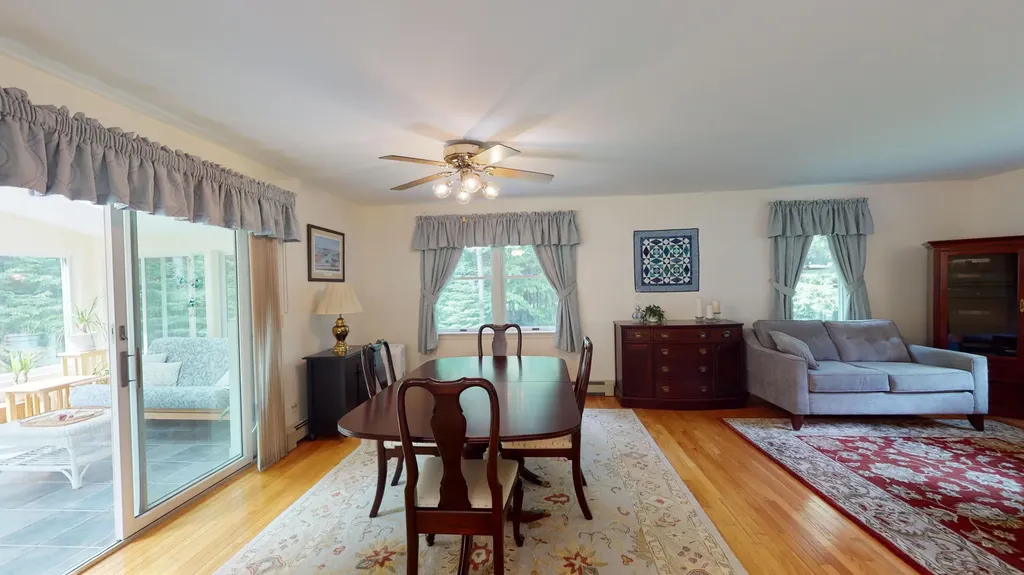 364 Hillside Street Yarmouth ME 04096