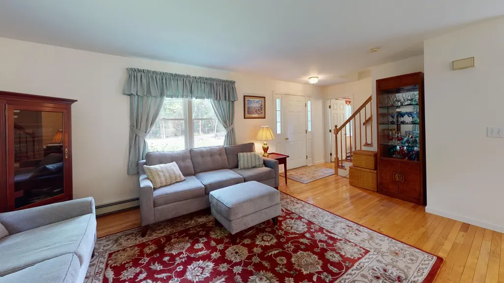 364 Hillside Street Yarmouth ME 04096