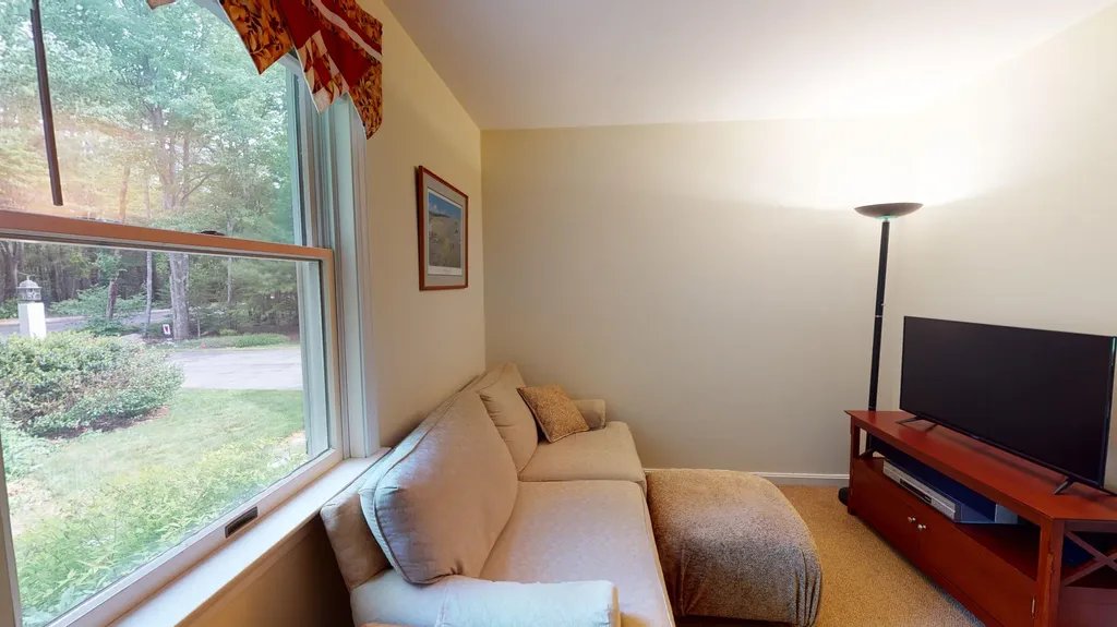 364 Hillside Street Yarmouth ME 04096