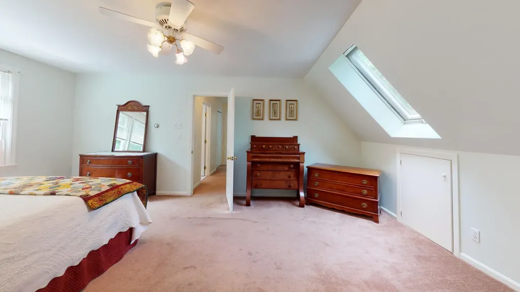 364 Hillside Street Yarmouth ME 04096