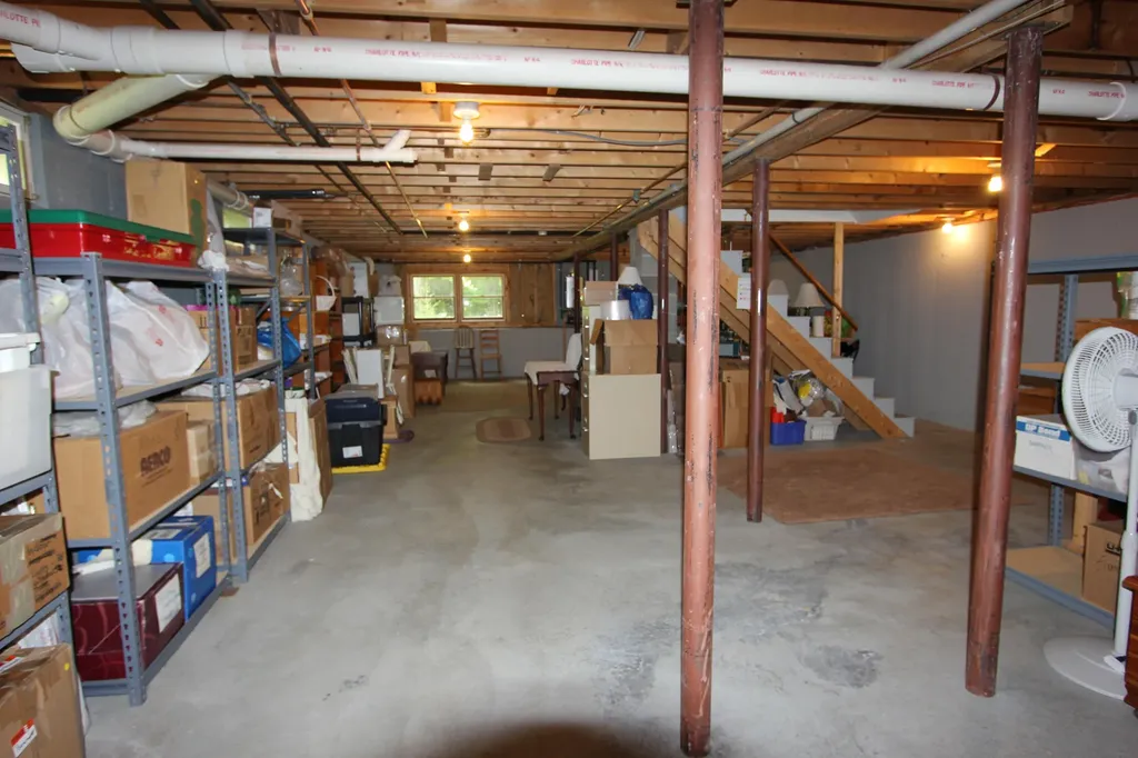 364 Hillside Street Yarmouth ME 04096