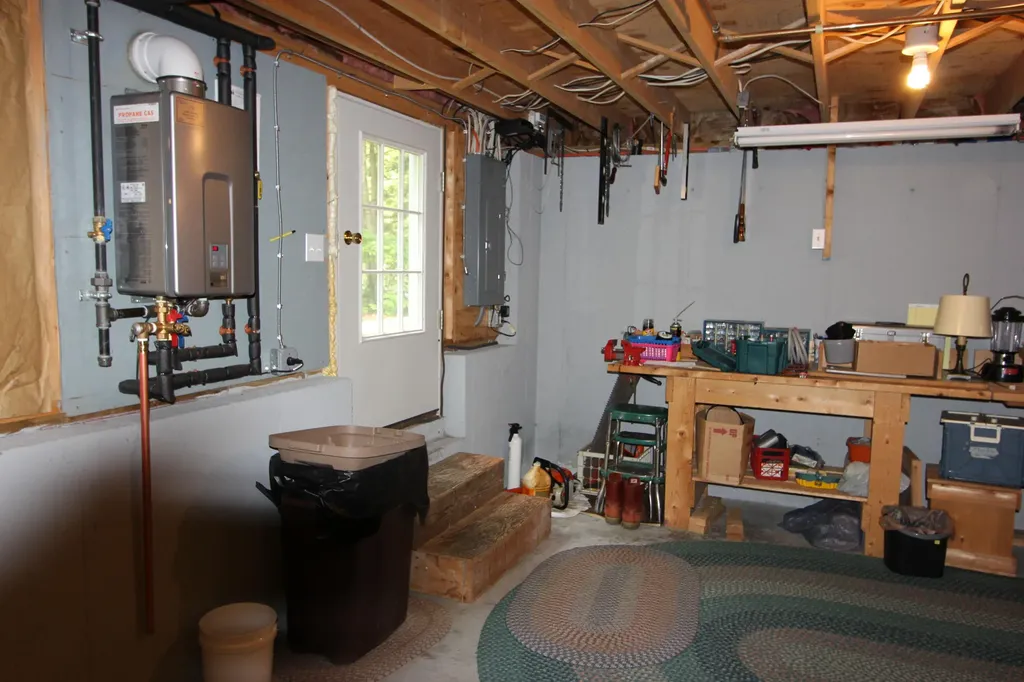 364 Hillside Street Yarmouth ME 04096