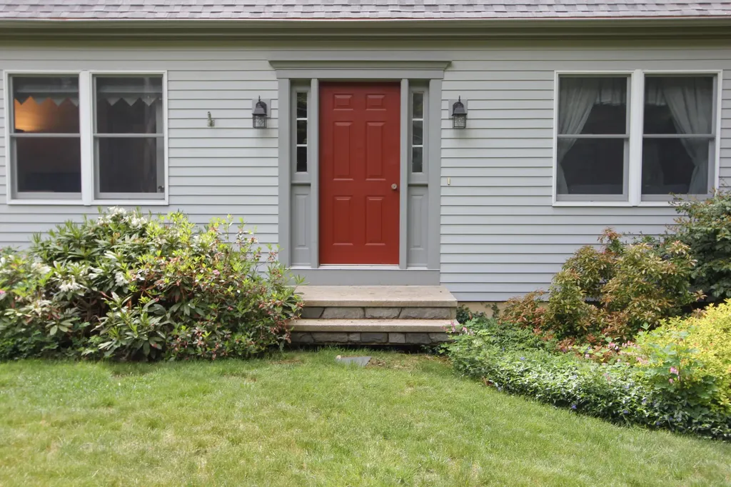 364 Hillside Street Yarmouth ME 04096