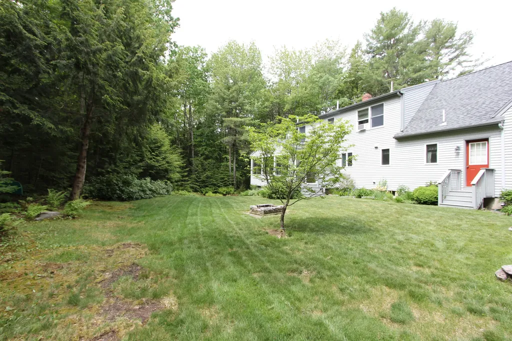 364 Hillside Street Yarmouth ME 04096