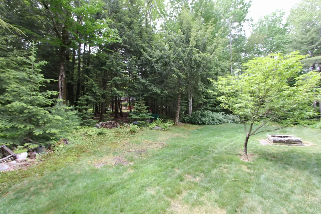 364 Hillside Street Yarmouth ME 04096