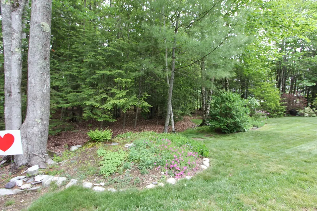 364 Hillside Street Yarmouth ME 04096