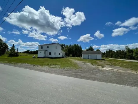 5 Lincoln Road Hodgdon ME 04730