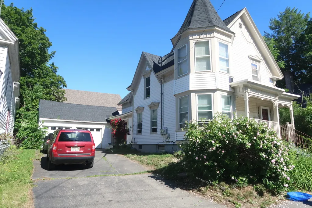 58 Chapel Street Augusta ME 04330