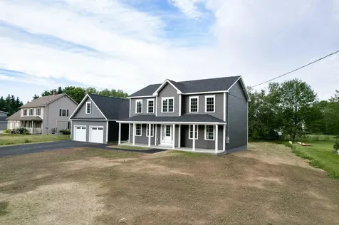 31 Constitution Avenue Hampden ME 04444