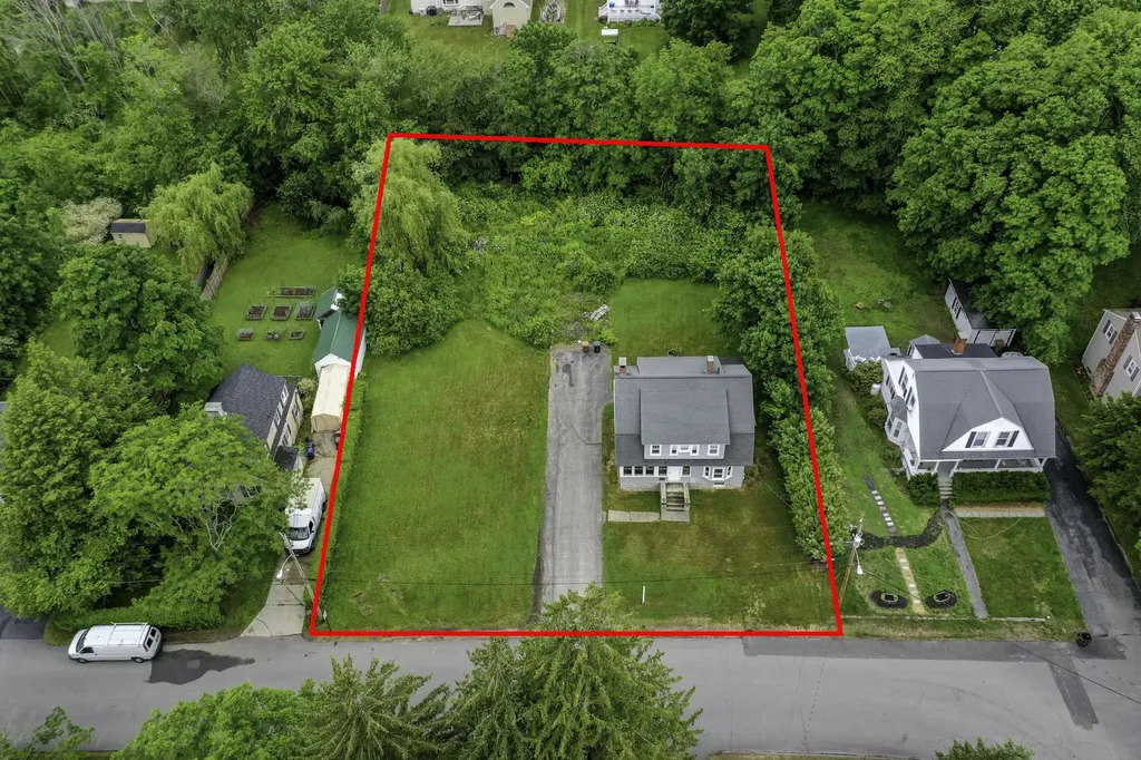 52 Nott Street Saco ME 04072