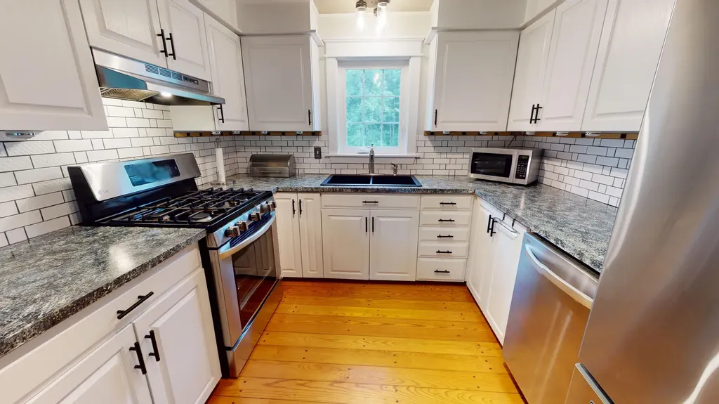 72 Leeds Junction Road Greene ME 04236