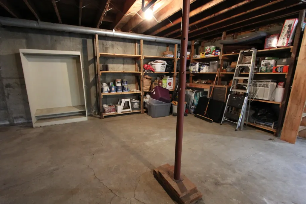 72 Leeds Junction Road Greene ME 04236