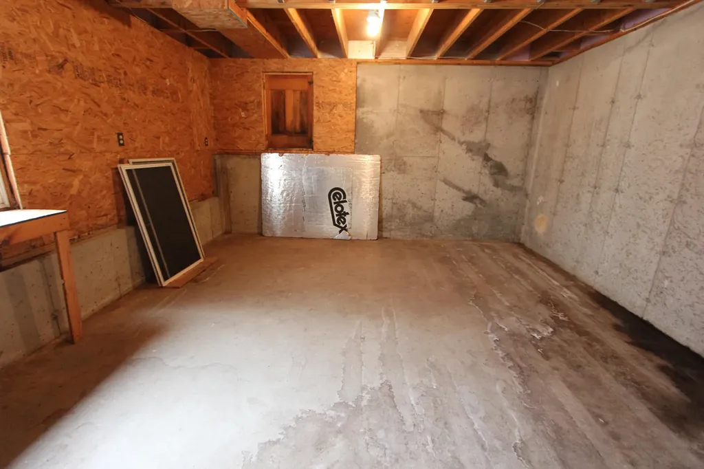 72 Leeds Junction Road Greene ME 04236