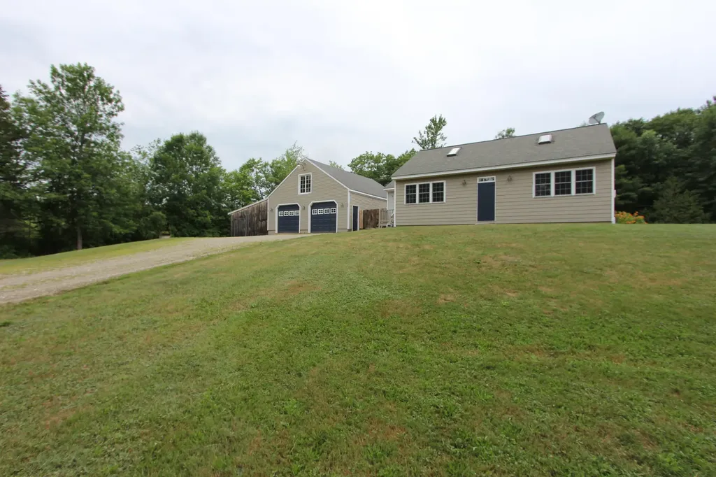 72 Leeds Junction Road Greene ME 04236