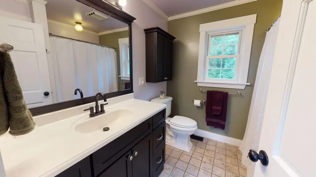 72 Leeds Junction Road Greene ME 04236