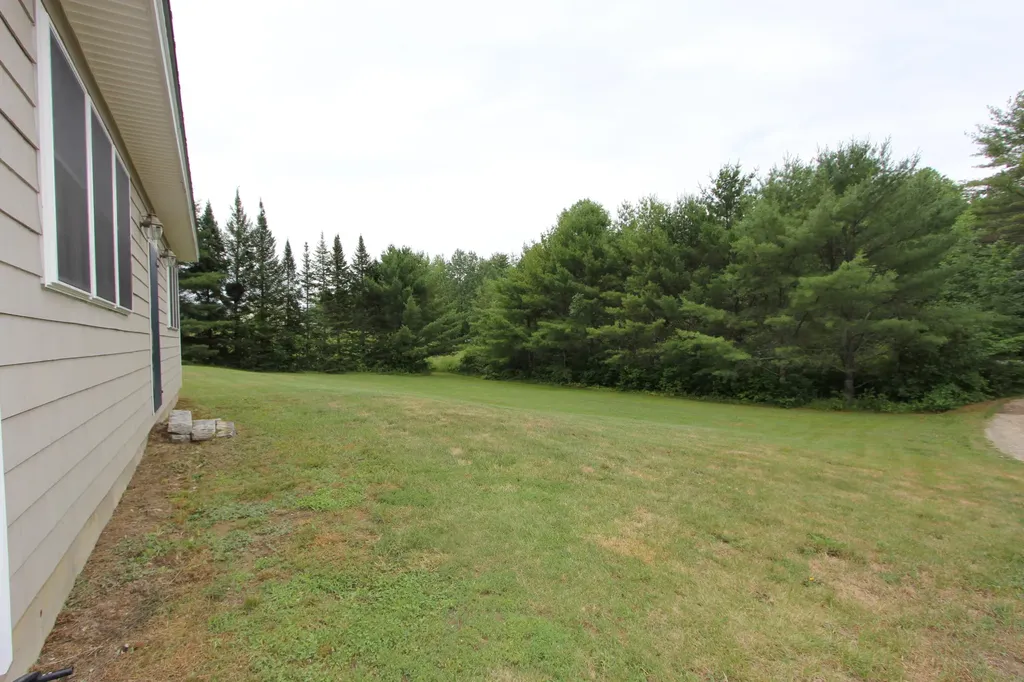 72 Leeds Junction Road Greene ME 04236
