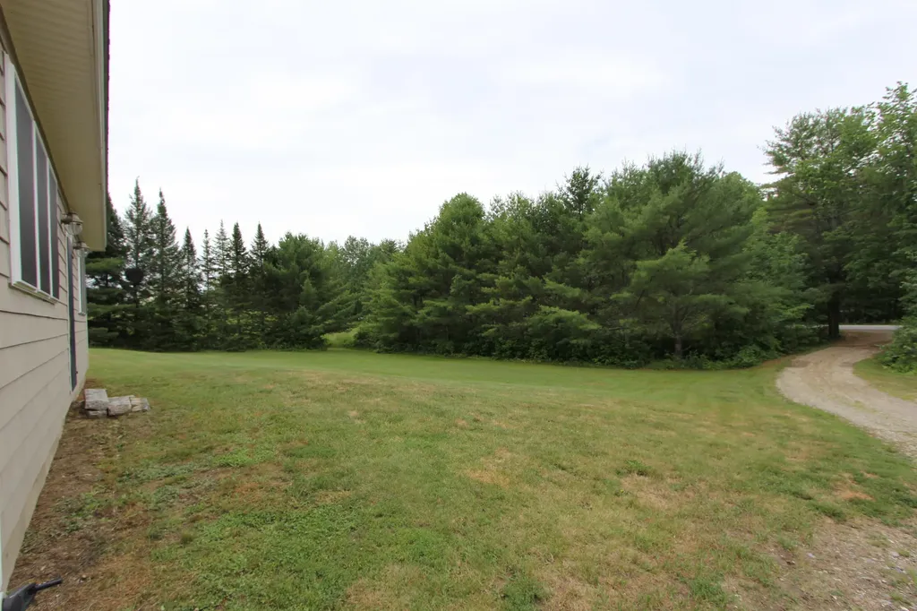 72 Leeds Junction Road Greene ME 04236