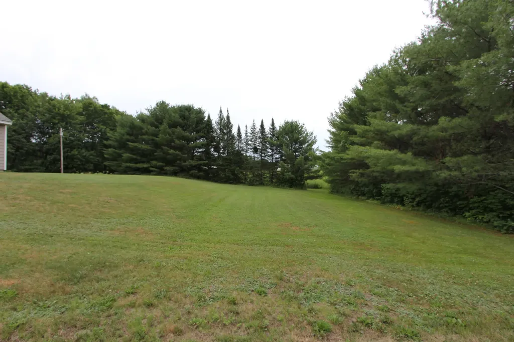 72 Leeds Junction Road Greene ME 04236