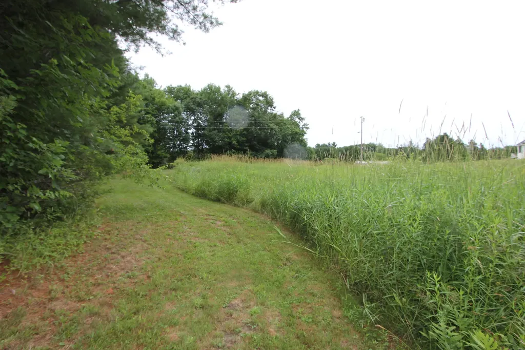 72 Leeds Junction Road Greene ME 04236