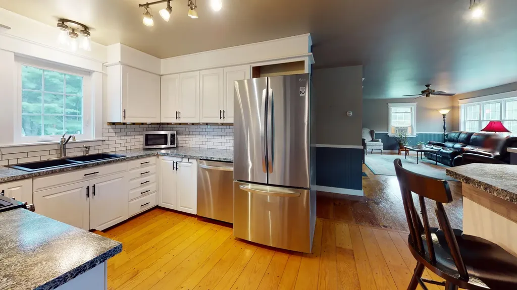 72 Leeds Junction Road Greene ME 04236