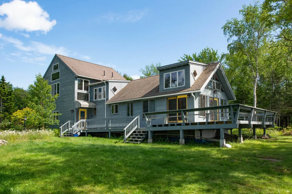 126 Fox Run Lane Trenton ME 04605